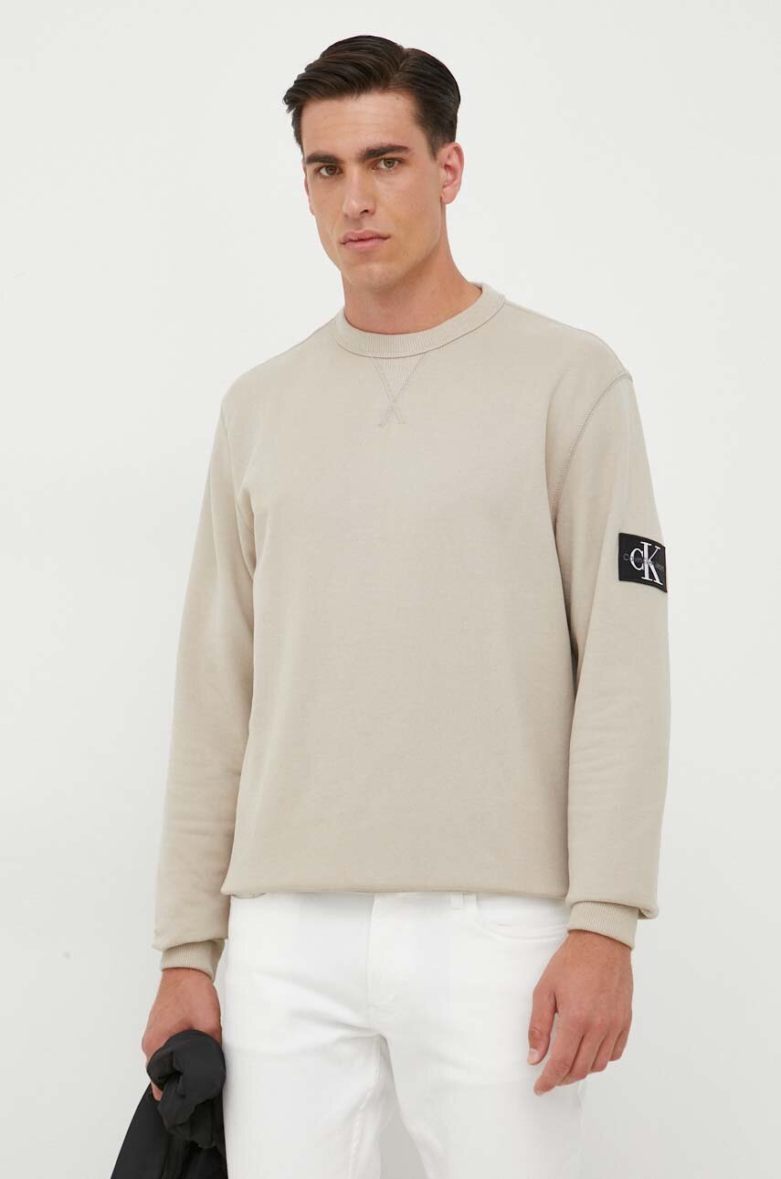 

Памучен суичър Calvin Klein Jeans в бежово с изчистен дизайн, Бежов