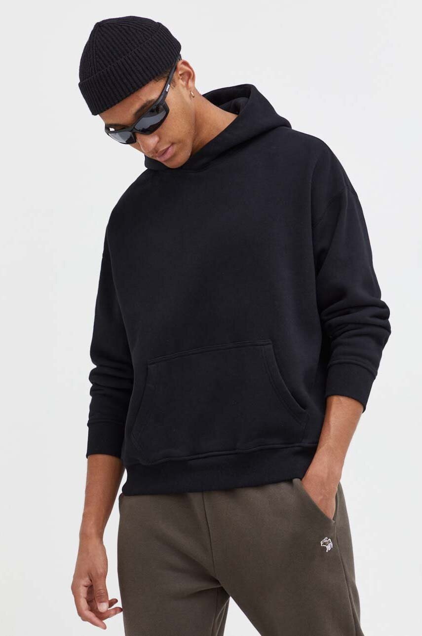 

Суичър Abercrombie & Fitch в черно с качулка с изчистен дизайн, Черен