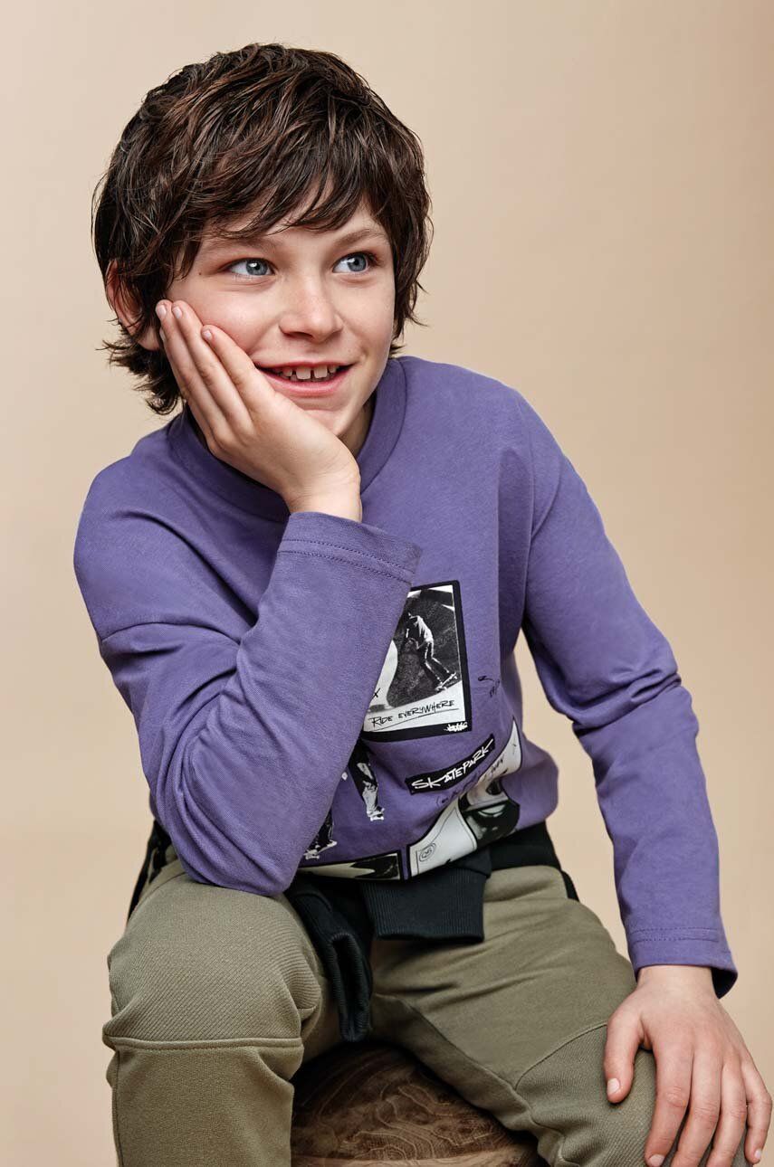 Levně Dětské bavlněné tričko s dlouhým rukávem Mayoral fialová barva, s potiskem