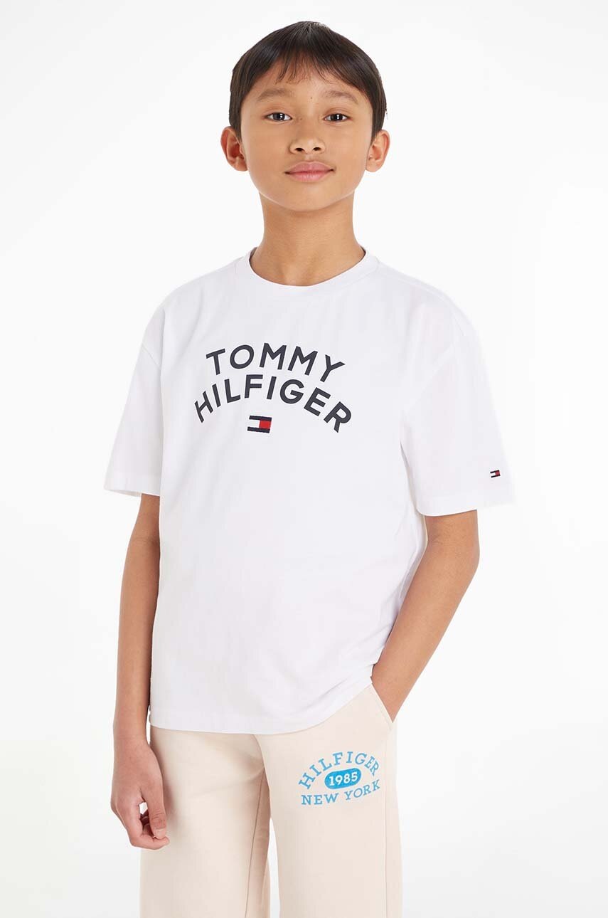 

Детска памучна тениска Tommy Hilfiger в бяло с принт, Бял
