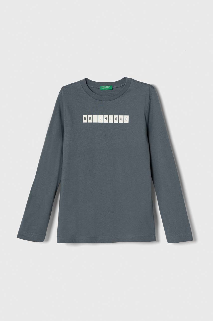 

Дитячий бавовняний лонгслів United Colors of Benetton колір сірий з принтом