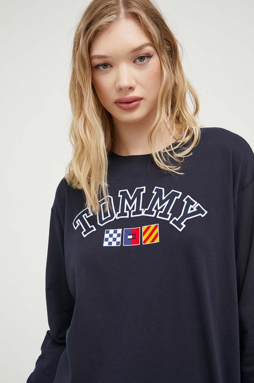 

Бавовняний лонгслів Tommy Jeans колір синій
