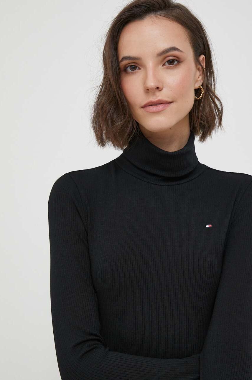 Levně Tričko s dlouhým rukávem Tommy Hilfiger černá barva, s golfem, WW0WW39826