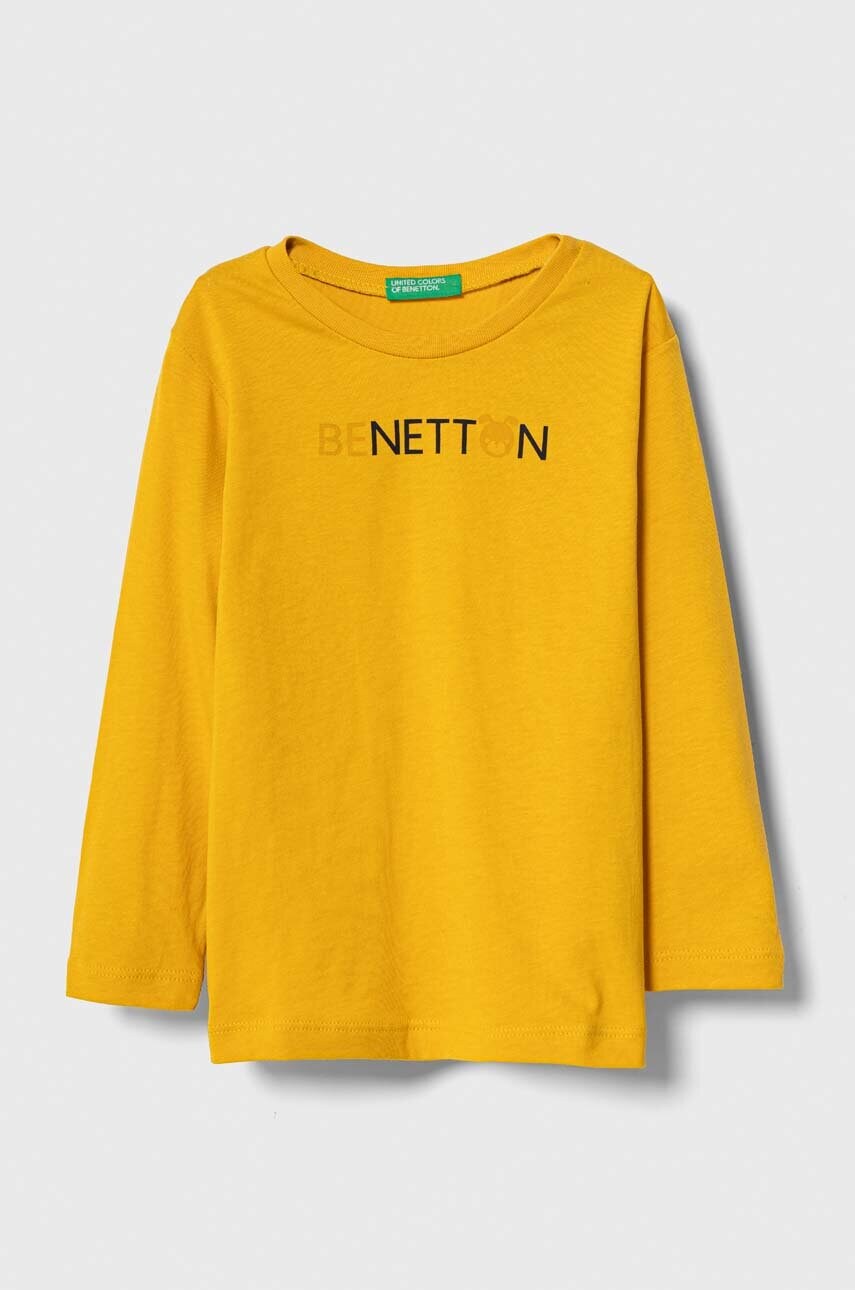 

Хлопковый детский лонгслив United Colors of Benetton цвет жёлтый с принтом