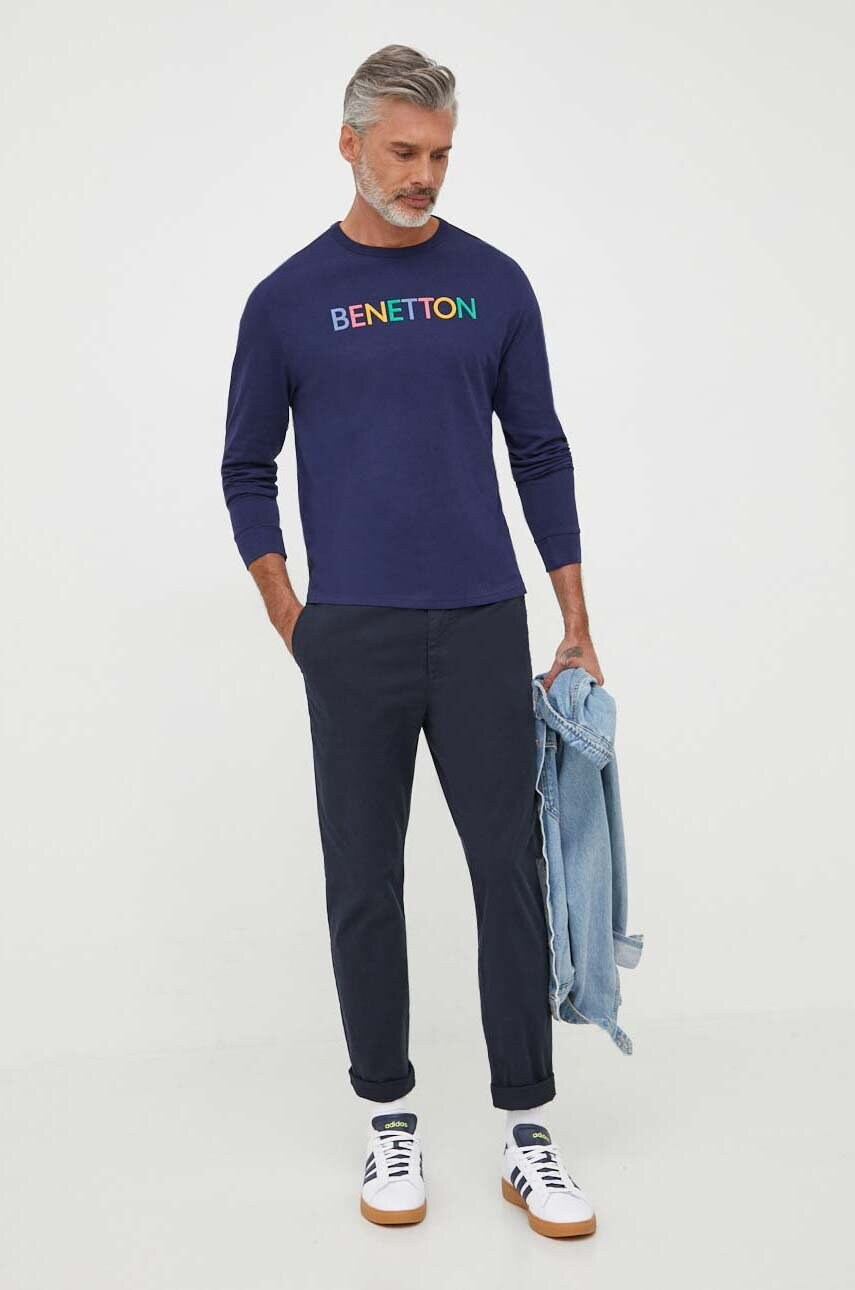 

Хлопковый лонгслив United Colors of Benetton цвет синий с принтом