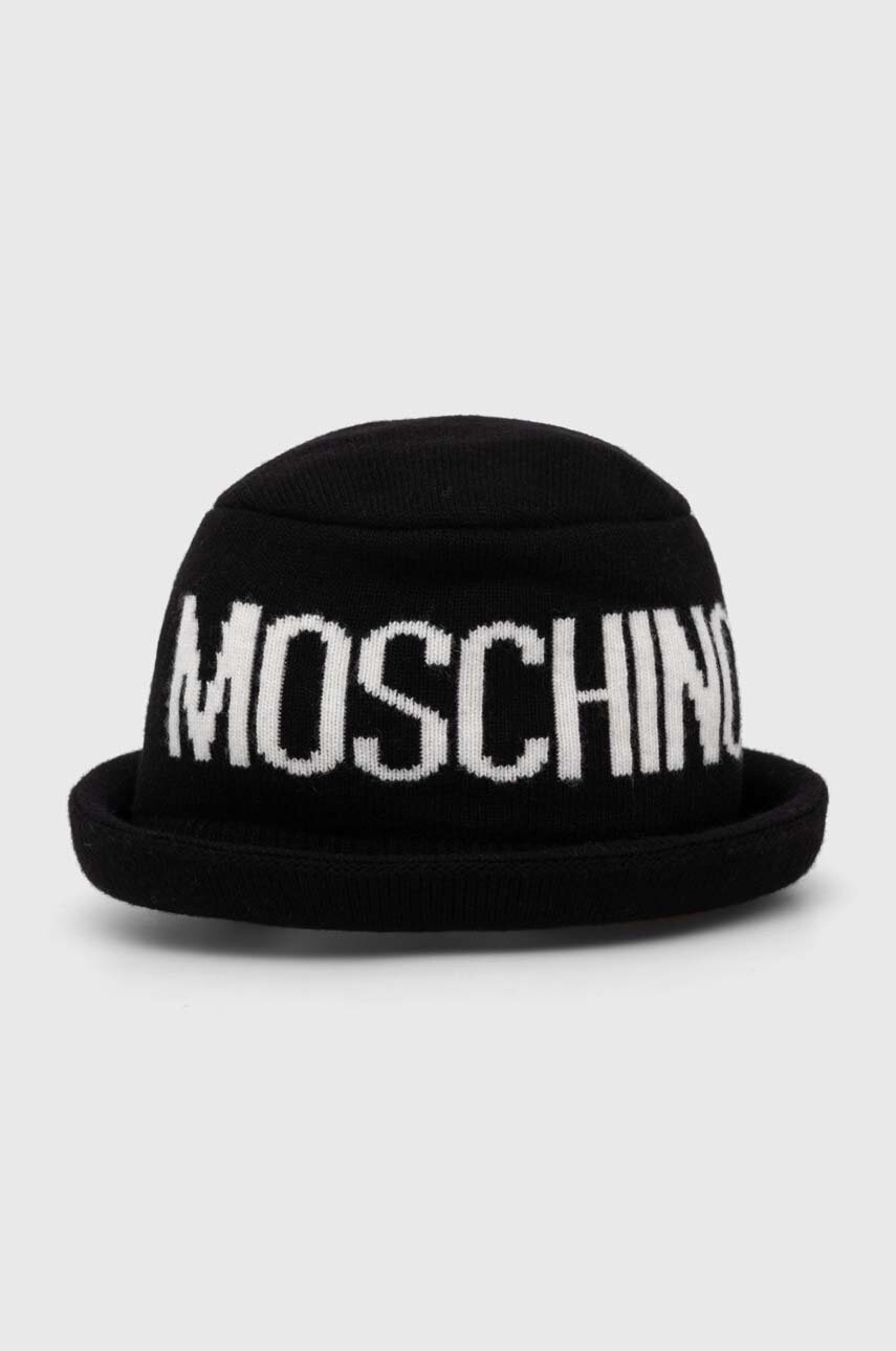 

Шапка з домішкою вовни Moschino колір чорний з товстого трикотажу