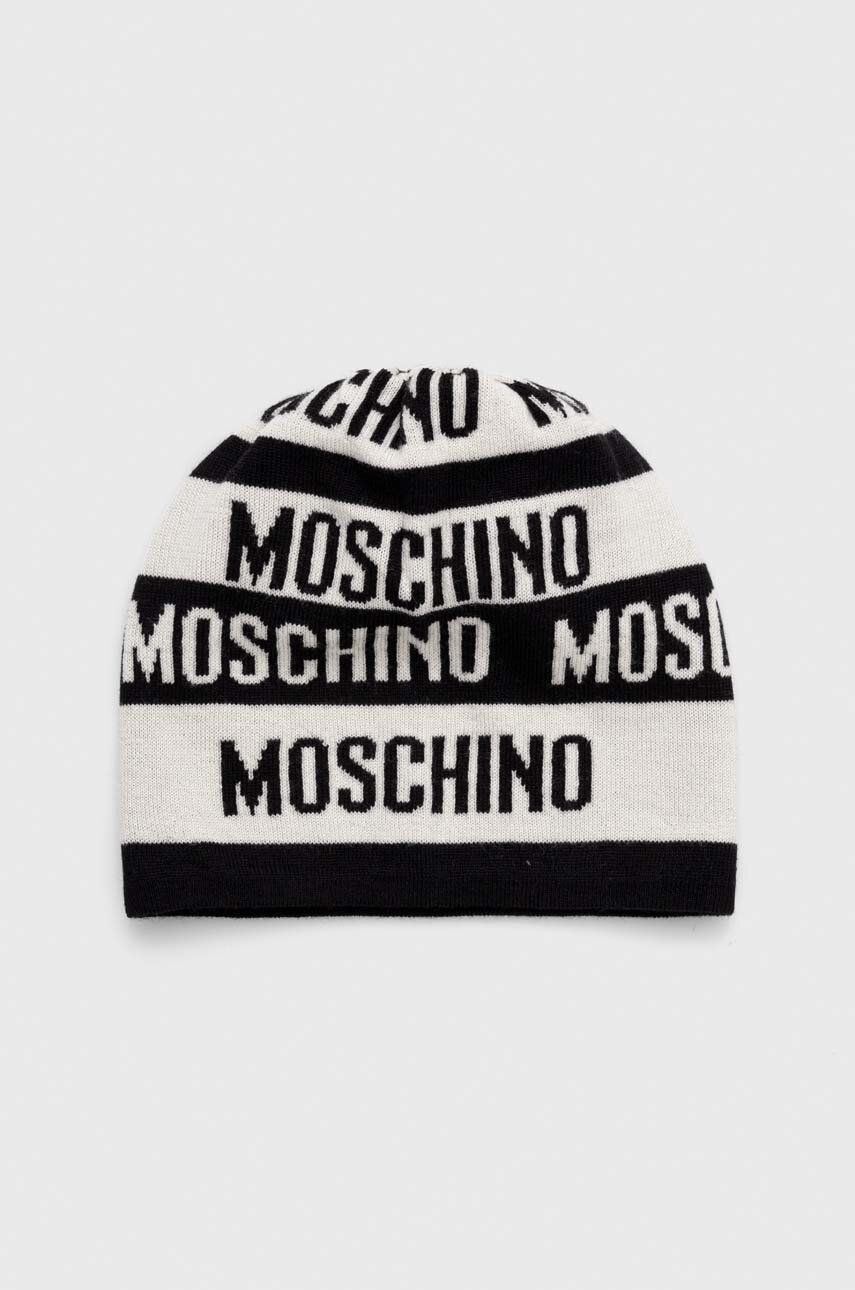 Levně Čepice Moschino bílá barva