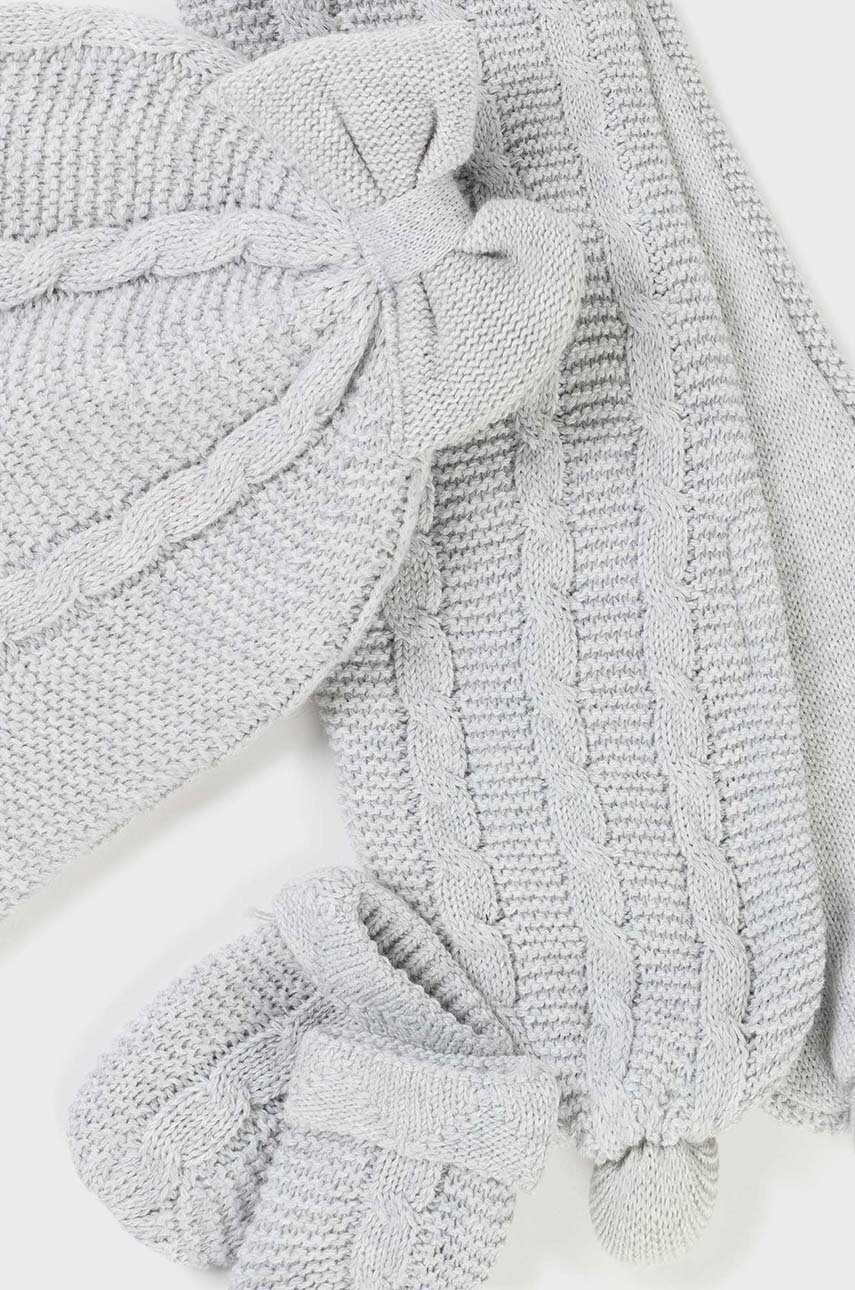 Детский комплект Mayoral Newborn Gift box цвет серый Детский комплект Mayoral Newborn Gift box цвет серый