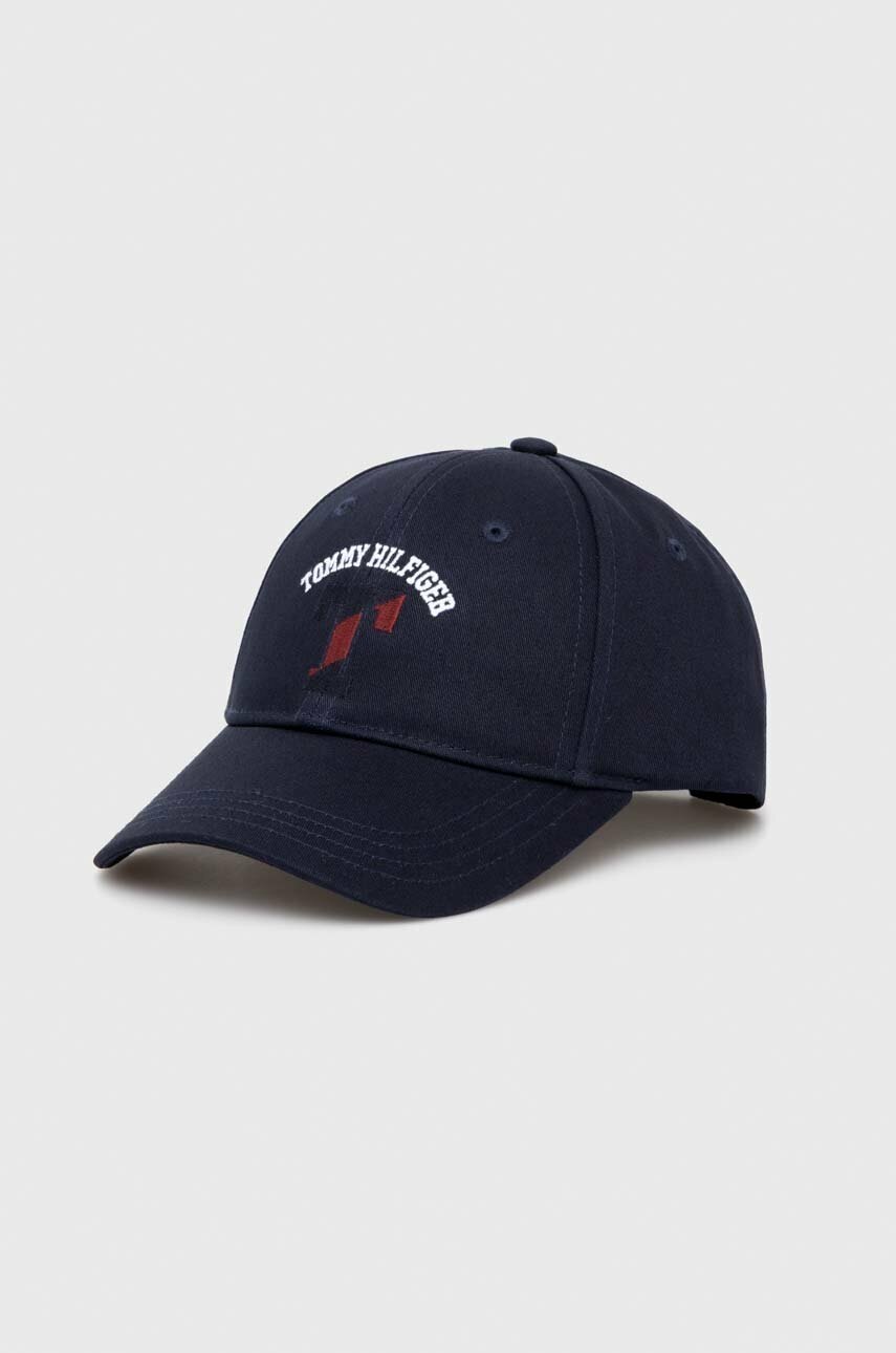 

Детская хлопковая кепка Tommy Hilfiger цвет чёрный с аппликацией