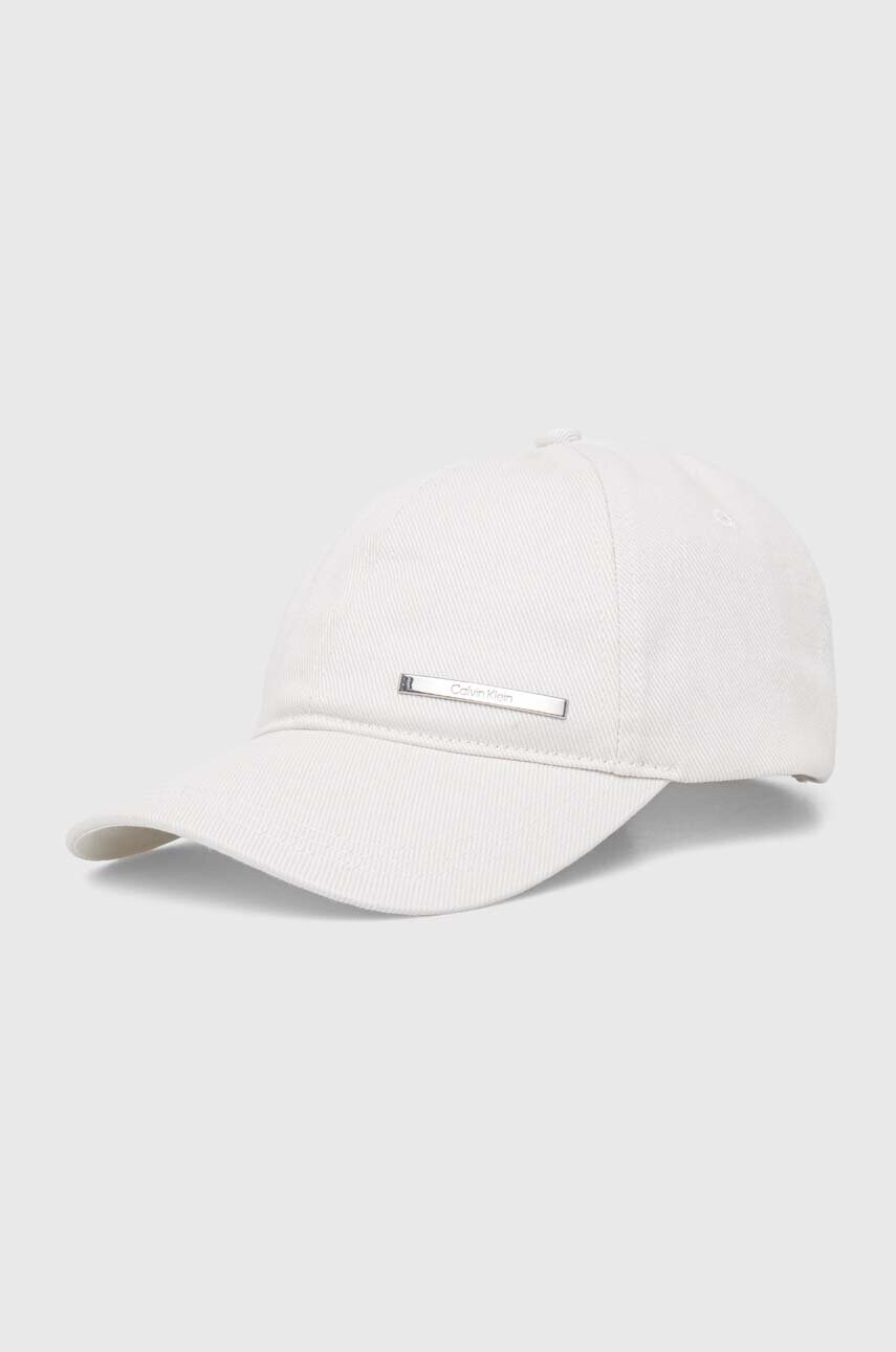 Levně Bavlněná baseballová čepice Calvin Klein béžová barva, s aplikací, K50K510661