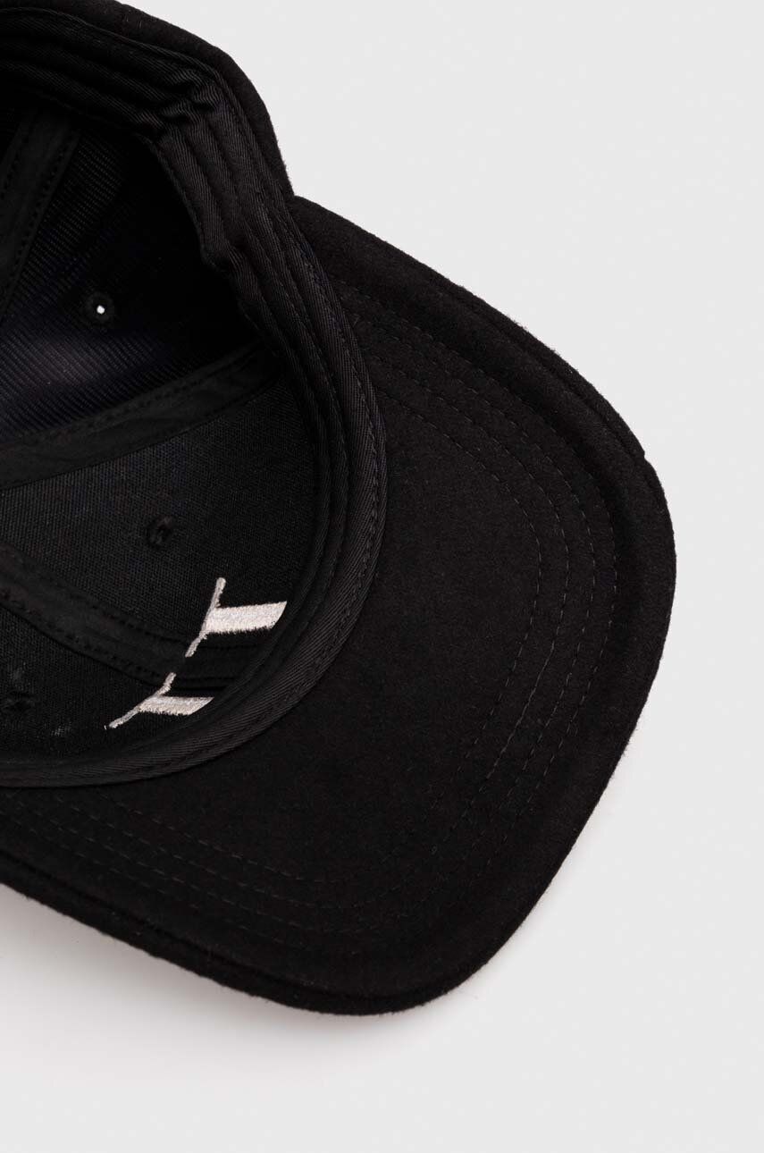 Les Deux șapcă De Lana Culoarea Negru, Cu Imprimeu