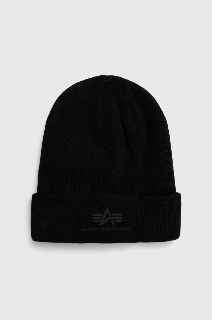 

Шапка Alpha Industries в черно от плътен трикотаж, Черен
