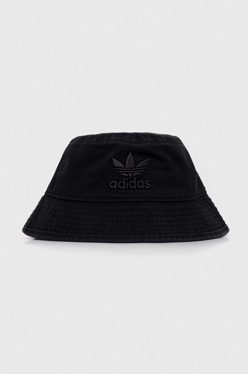 Levně Bavlněná čepice adidas Originals černá barva