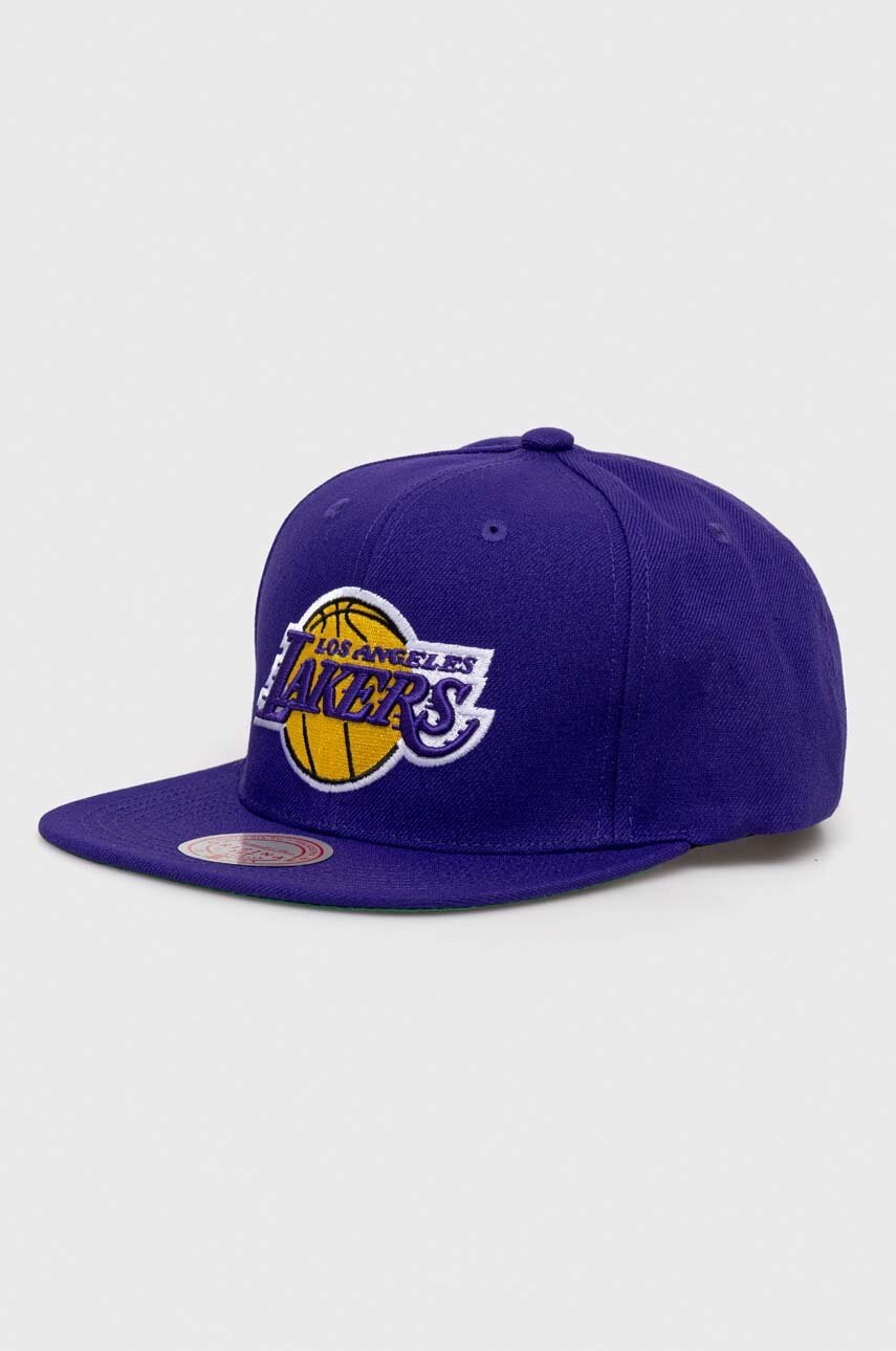 Levně Kšiltovka Mitchell&Ness LOS ANGELES LAKERS fialová barva, s aplikací