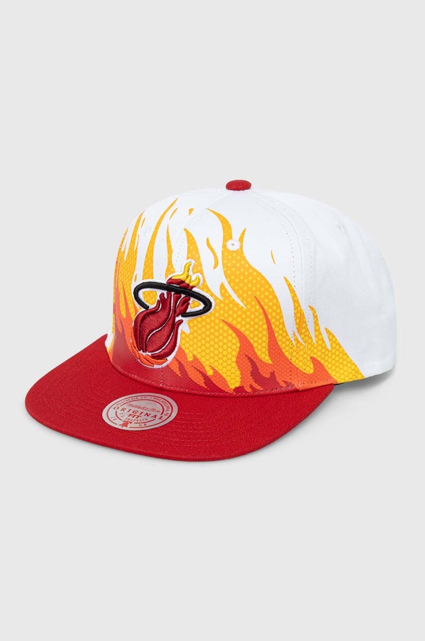 Levně Bavlněná baseballová čepice Mitchell&Ness MIAMI HEAT bílá barva