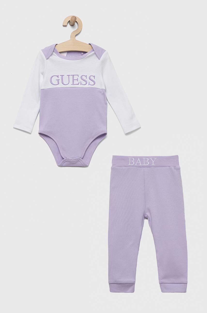 

Детский хлопковый комплект Guess цвет фиолетовый
