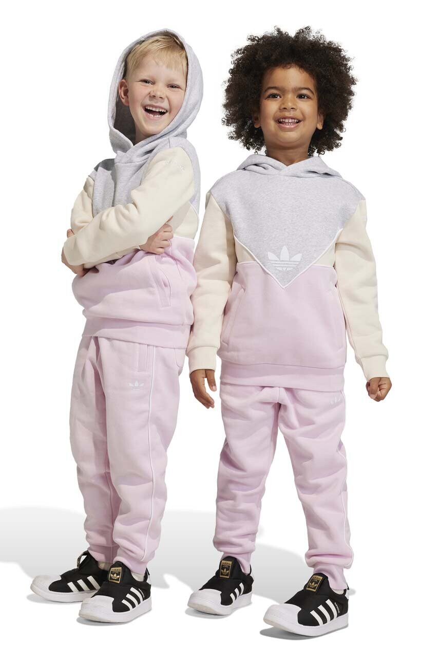 

Детски анцуг adidas Originals в розово, Розов
