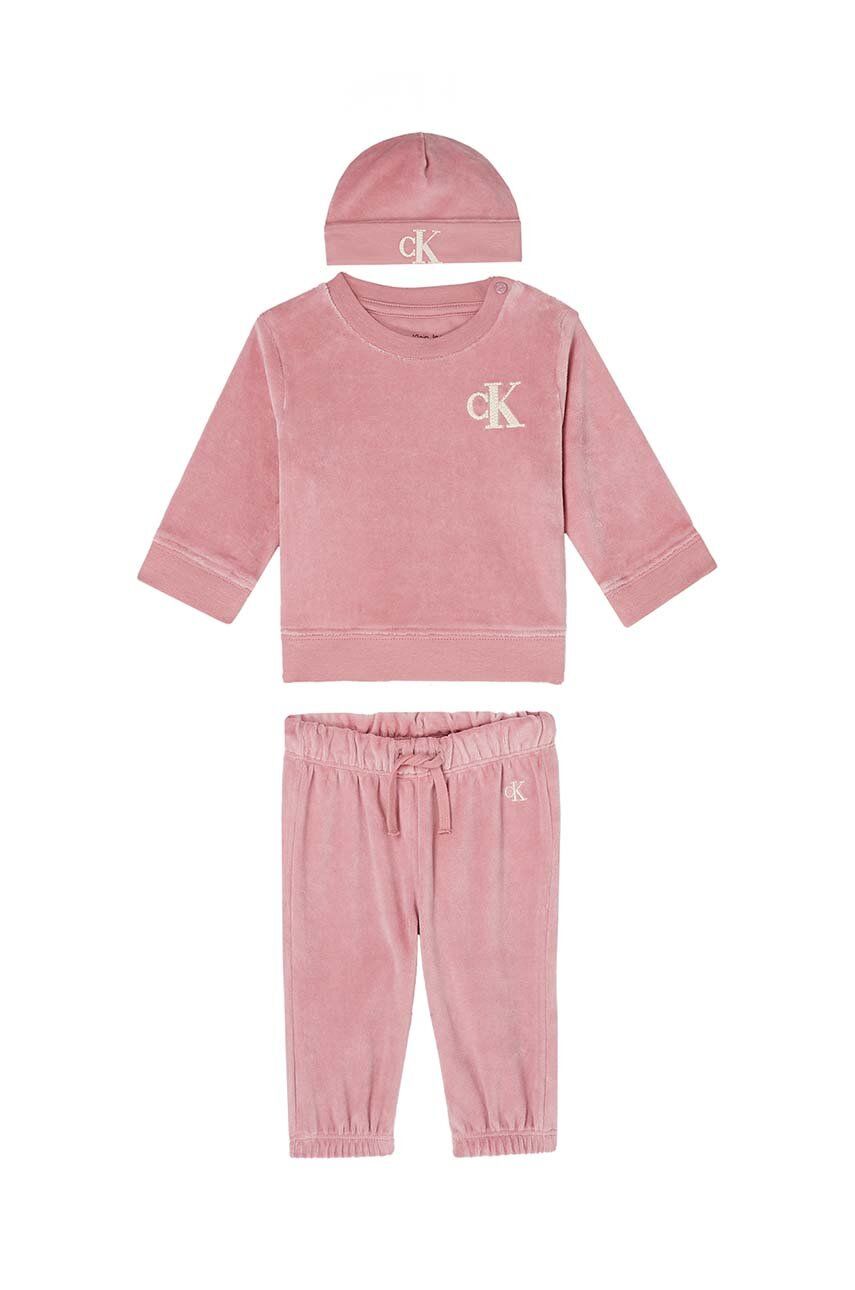Levně Kojenecká tepláková souprava Calvin Klein Jeans růžová barva