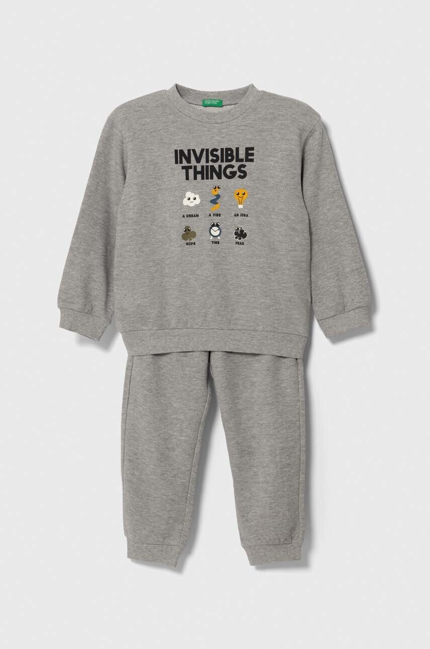 

Детский хлопковый спортивный костюм United Colors of Benetton цвет серый