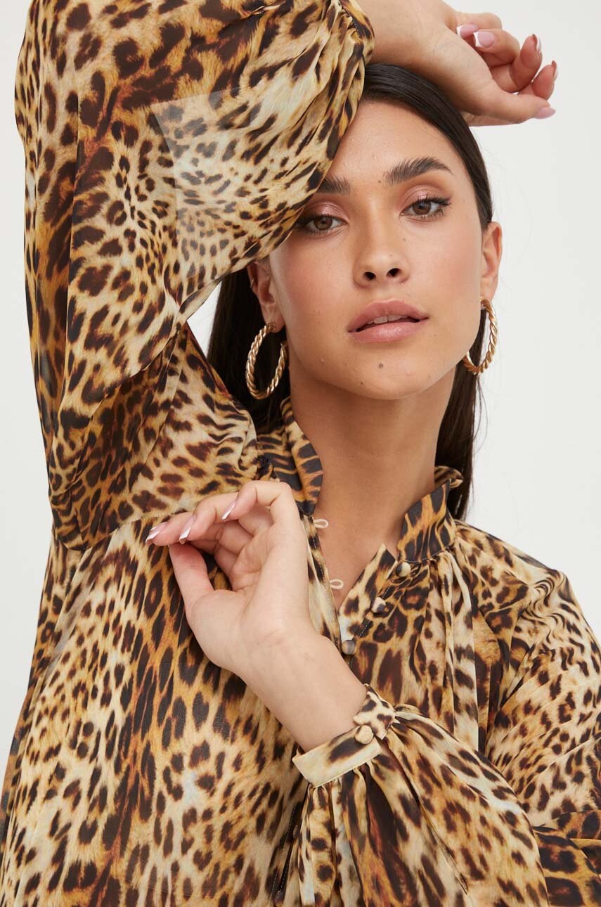 

Сорочка Marciano Guess жіноча колір коричневий regular зі стійкою