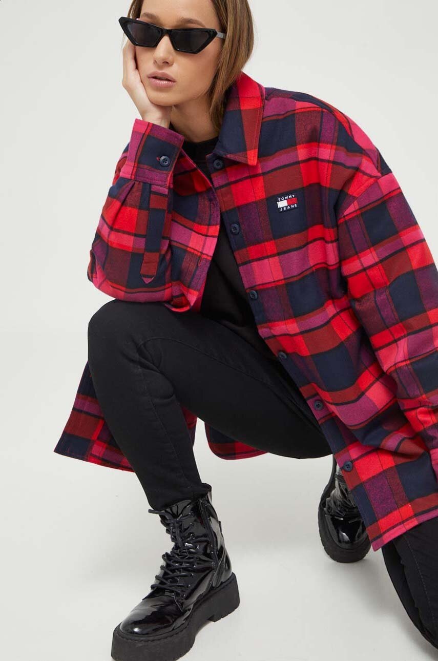 

Яке Tommy Jeans в червено преходен модел с уголемена кройка, Червен