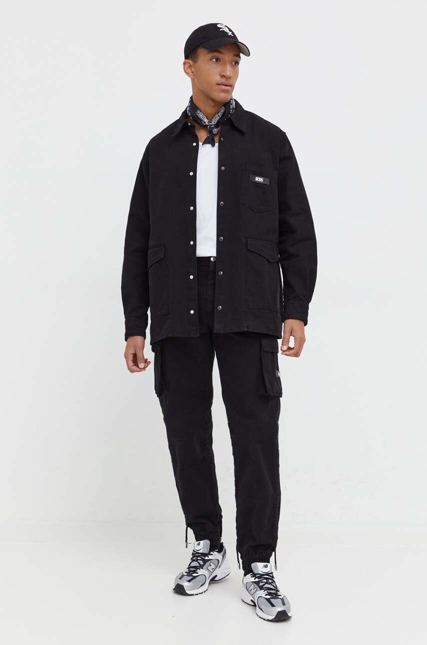 Βαμβακερό πουκάμισο GCDS ανδρικό, χρώμα: μαύρο φωτογραφία