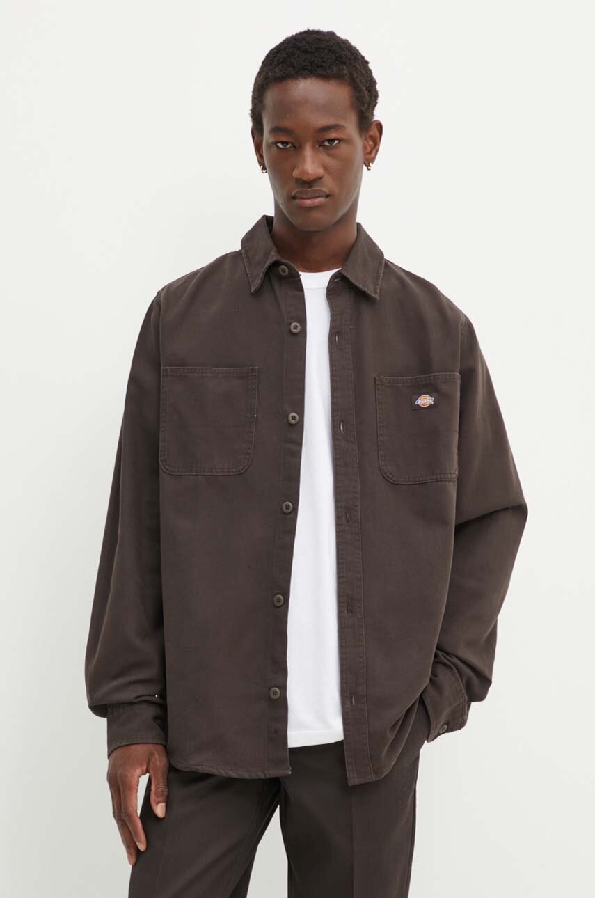 

Памучна риза Dickies мъжка в кафяво със стандартна кройка с класическа яка, Кафяв