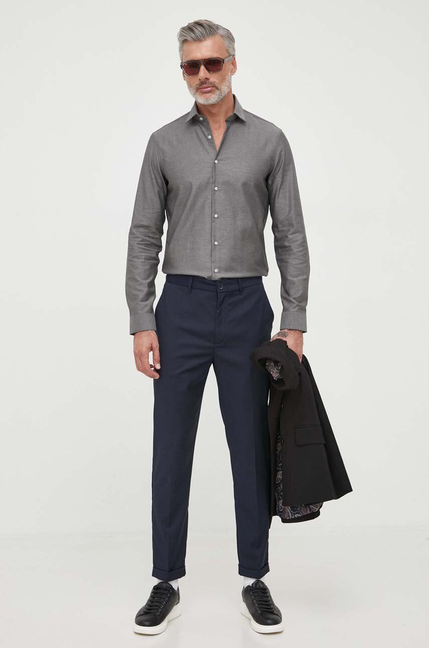 Košile Calvin Klein šedá barva, slim, s italským límcem - šedá - 100 % Bavlna