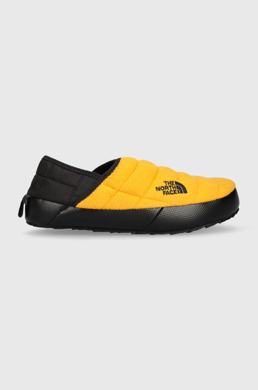 Pantofle The North Face žlutá barva