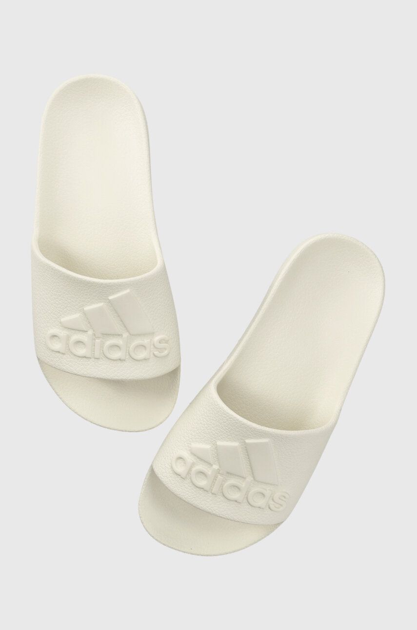 Pantofle adidas béžová barva