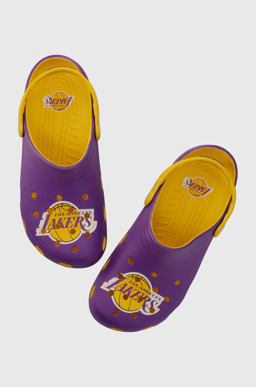 Crocs papuci NBA Los Angeles Lakers Classic Clog culoarea violet 208650