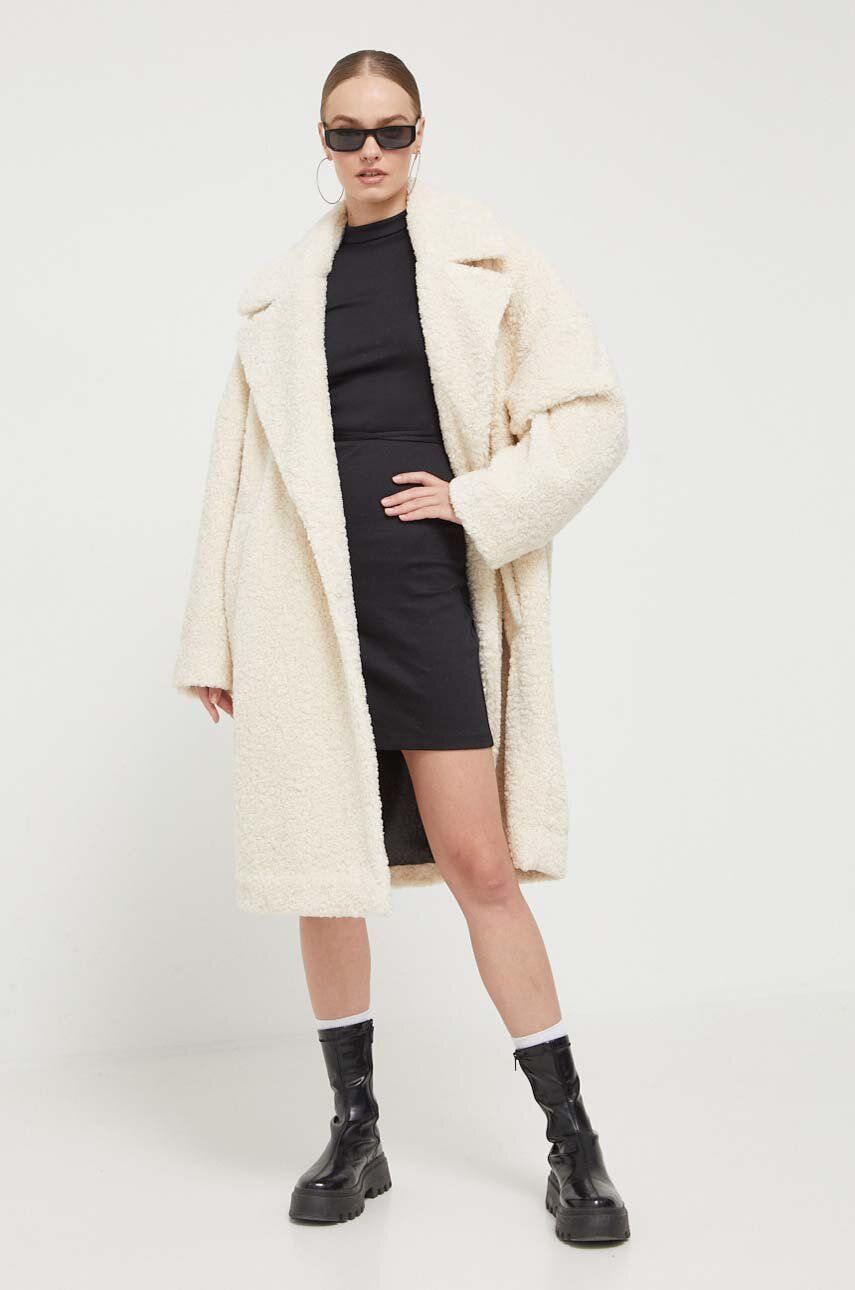 Kabát HUGO dámský, béžová barva, přechodný, oversize - béžová - Hlavní materiál: 100 % Polyester
