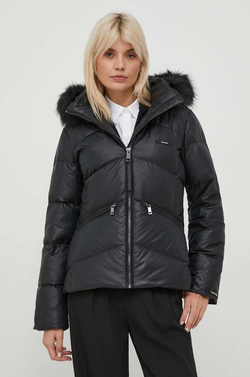 Levně Péřová bunda Calvin Klein dámská, černá barva, zimní