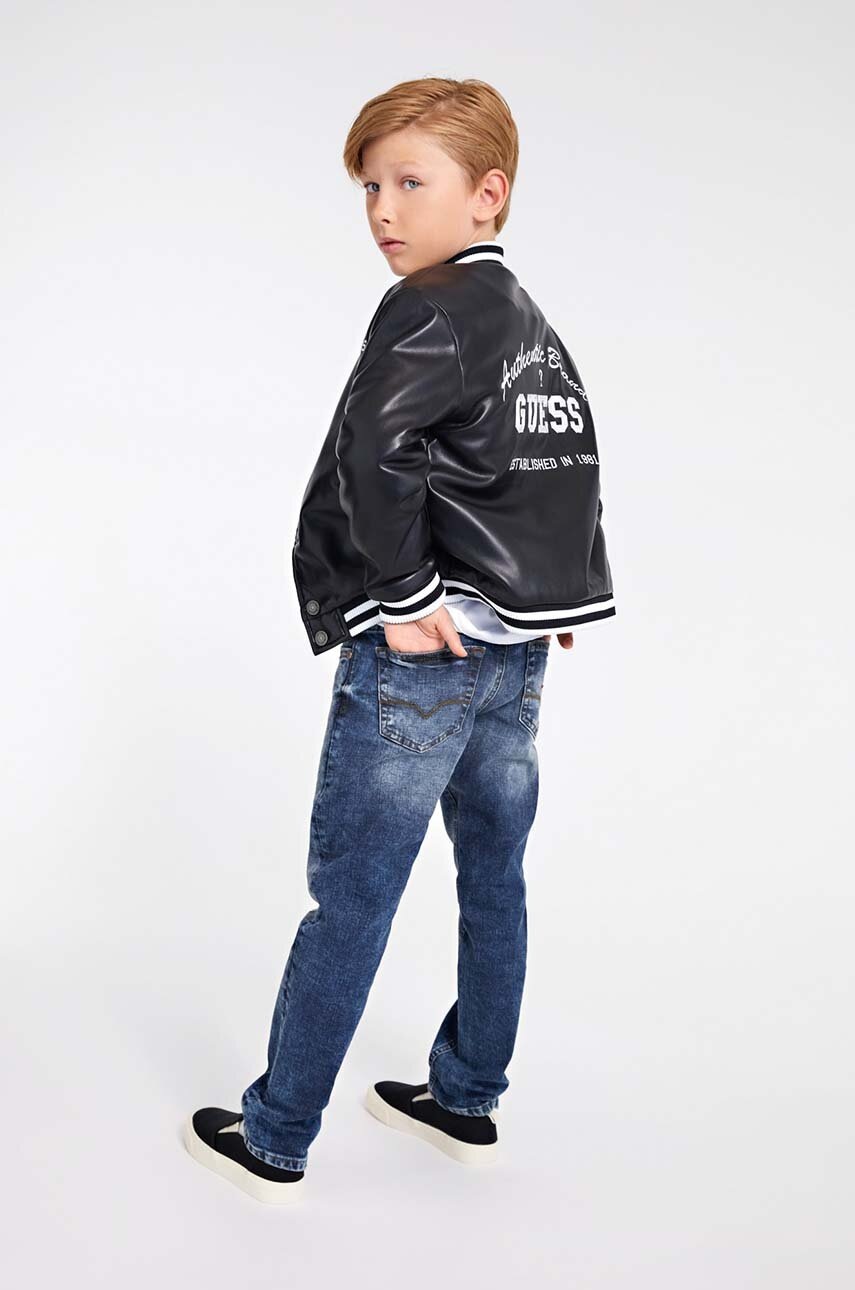 

Детско яке бомбър Guess в черно, Черен