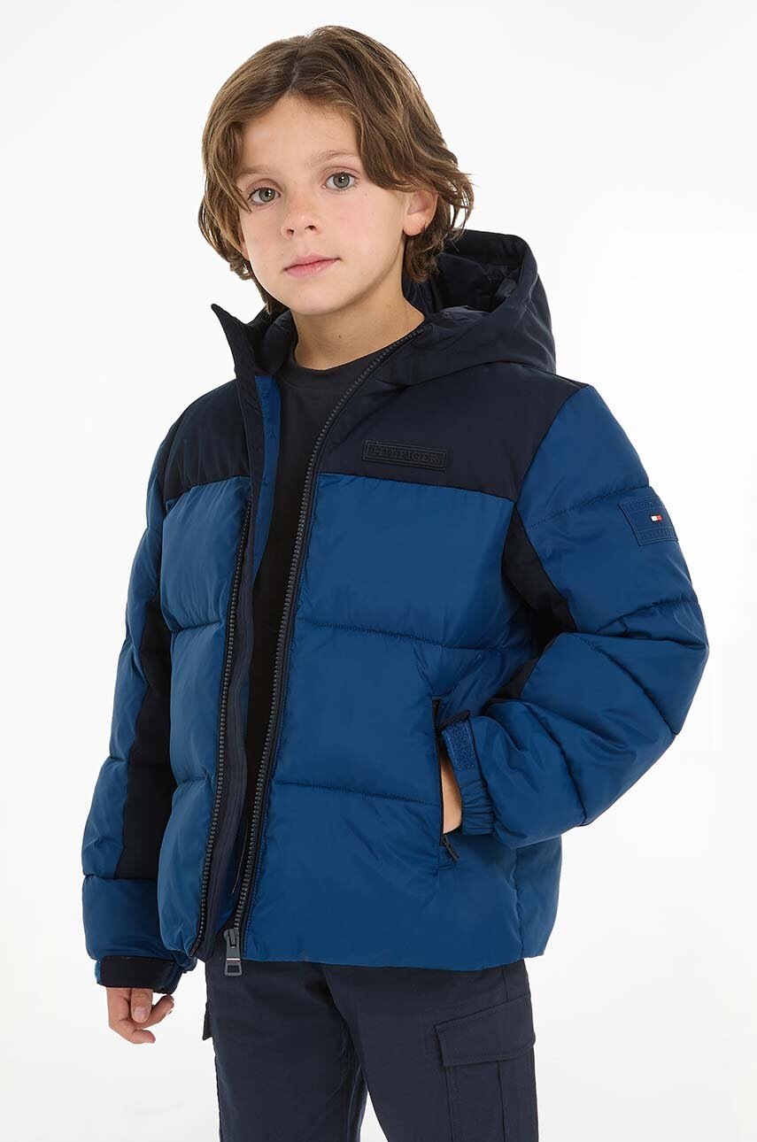 

Детско яке Tommy Hilfiger в тъмносиньо, Тъмносин