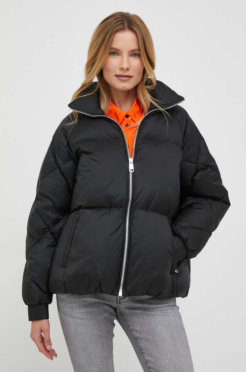 Péřová bunda Tommy Hilfiger dámská, černá barva, zimní - černá -  Hlavní materiál: 100 % Polyam