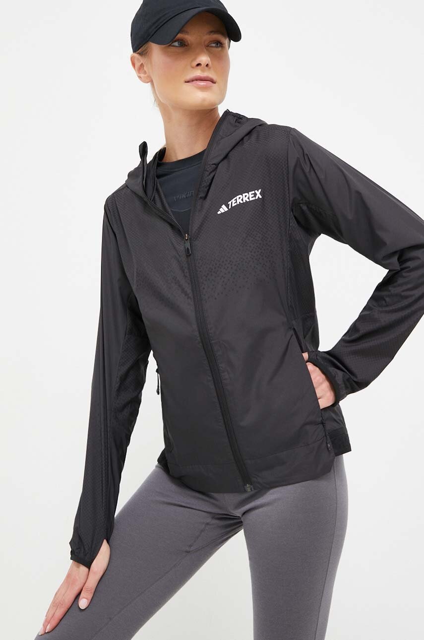 Levně Větrovka adidas TERREX Xperior Windweave černá barva