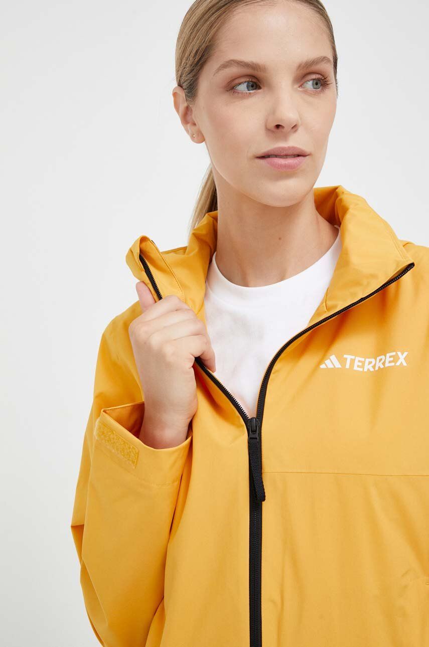 E-shop Nepromokavá bunda adidas TERREX Multi RAIN.RDY dámská, žlutá barva