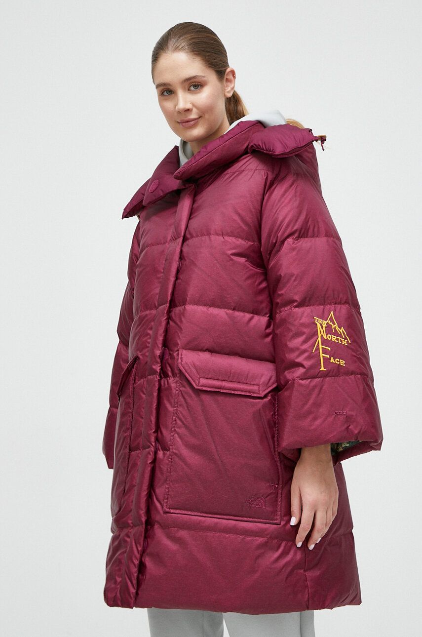 Péřová bunda The North Face dámská, vínová barva, zimní, oversize