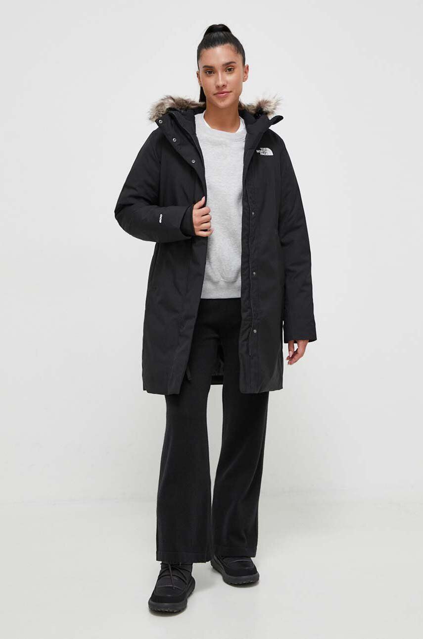 Péřová bunda The North Face dámská, černá barva, zimní - černá - Hlavní materiál: 100 % Polyester