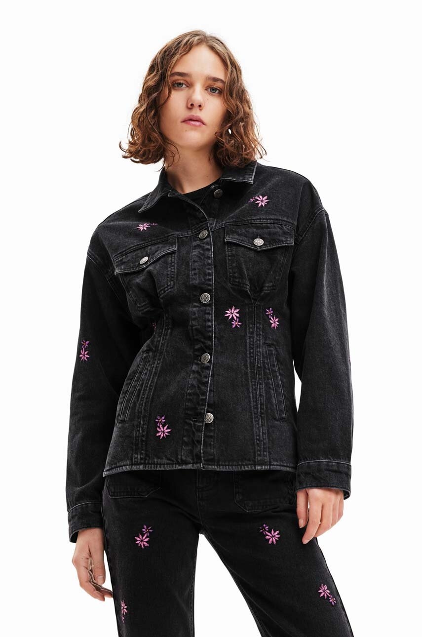 Levně Džínová bunda Desigual 23WWED33 WOMAN DENIM TRUCKER JACKET dámská, černá barva, přechodná