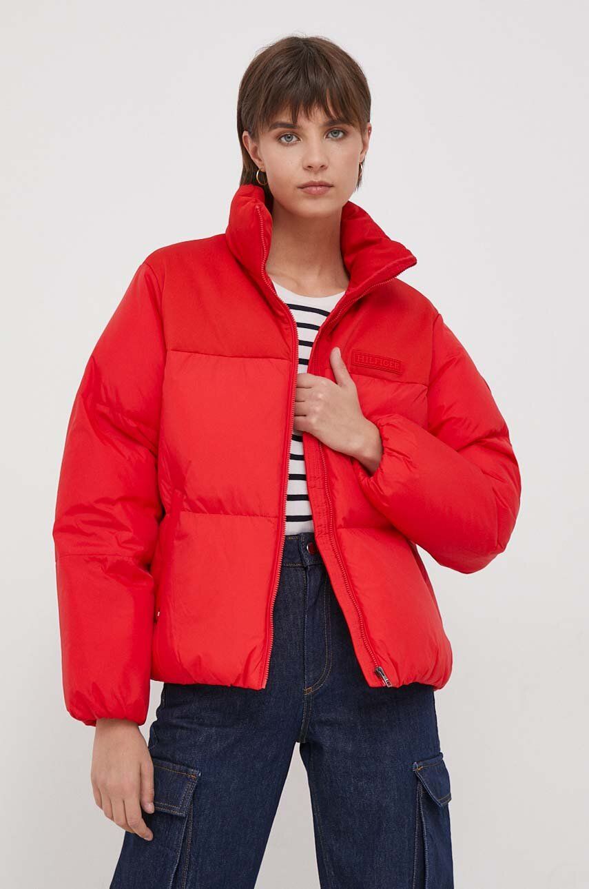 Bunda Tommy Hilfiger dámská, červená barva, zimní - červená - Podšívka: 100 % Polyester Výplň: 