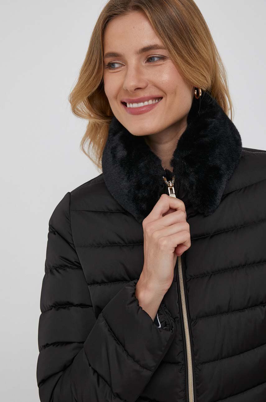 E-shop Péřová bunda Geox BETTANIE dámská, černá barva, zimní