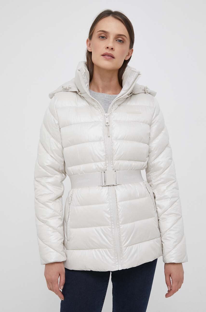 

Яке Calvin Klein в бежово зимен модел, Бежов
