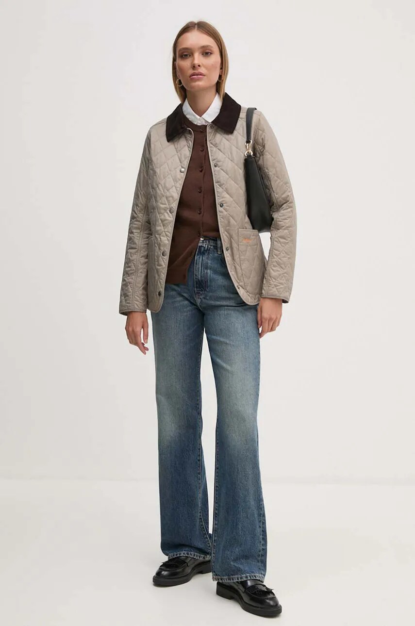 Куртка Barbour женская цвет бежевый переходная Куртка Barbour женская цвет бежевый переходная
