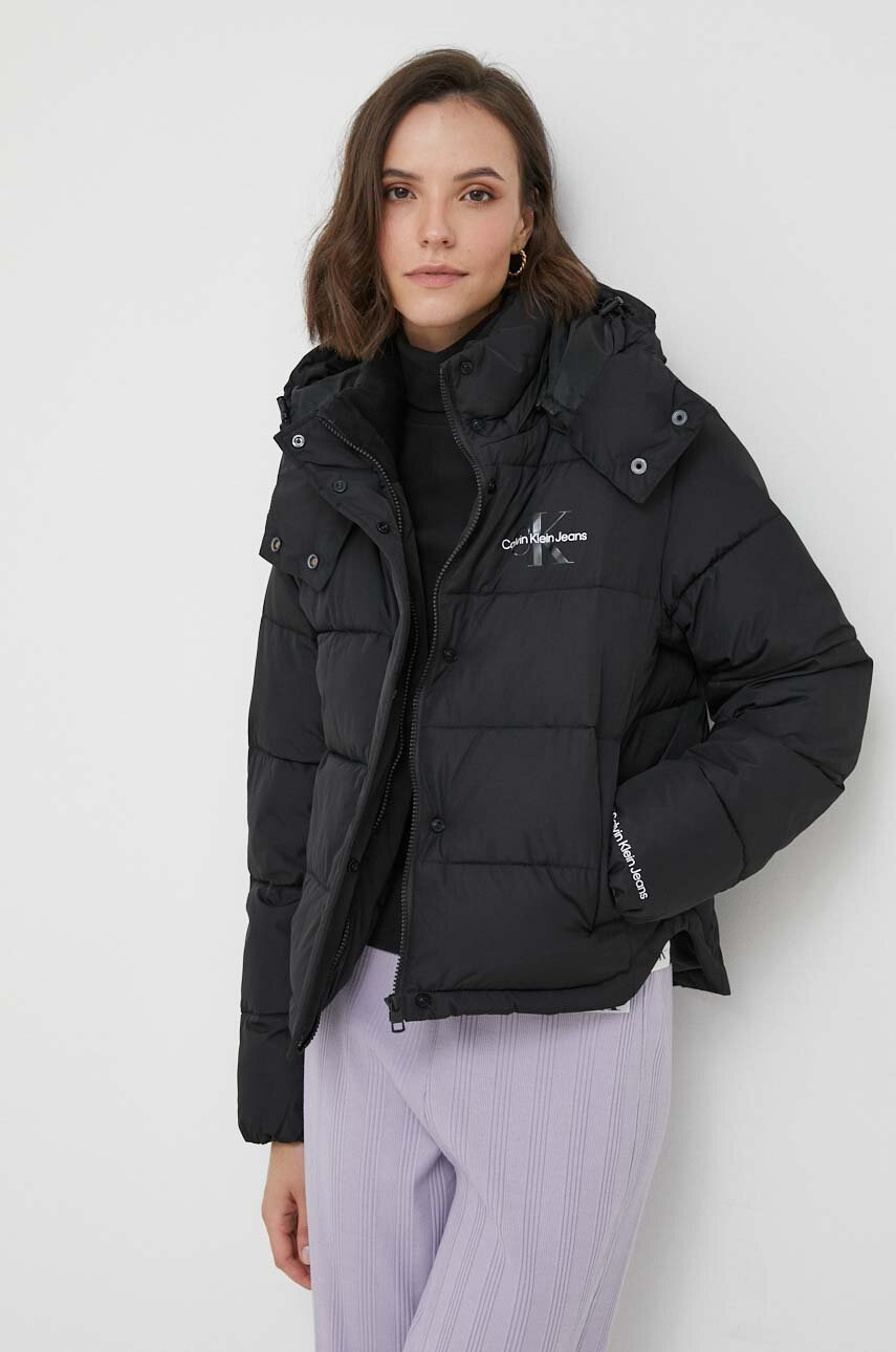 

Яке Calvin Klein Jeans в черно зимен модел, Черен
