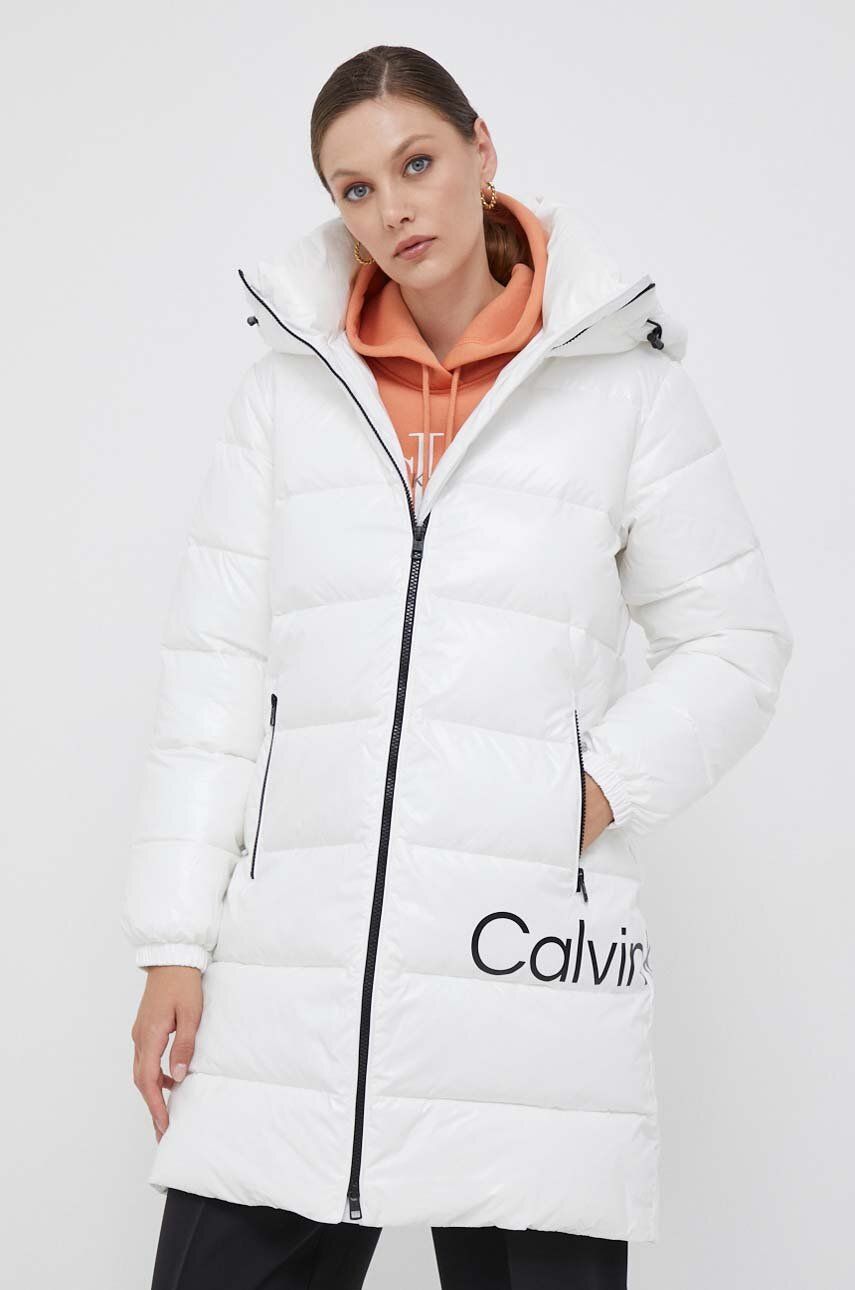 Levně Bunda Calvin Klein Jeans dámská, bílá barva, zimní