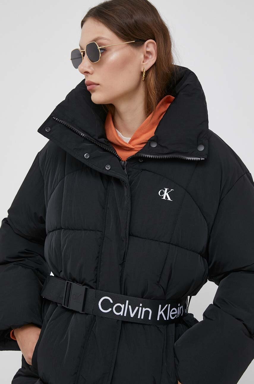 

Яке Calvin Klein Jeans в черно зимен модел, Черен