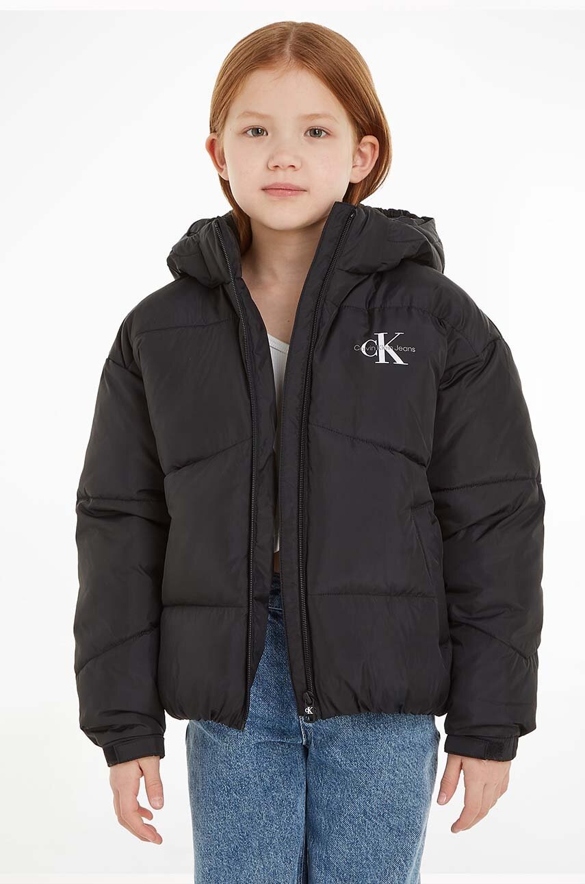 

Детско яке Calvin Klein Jeans в черно, Черен