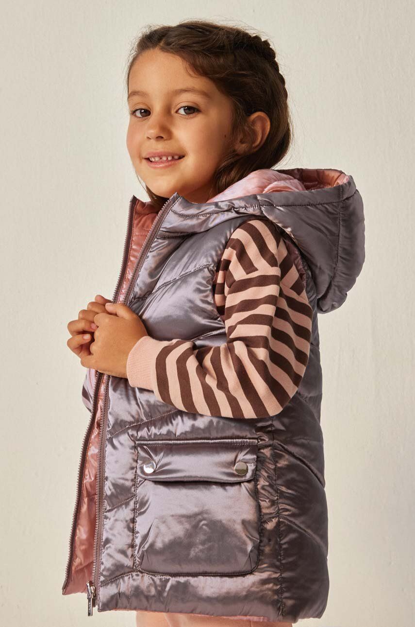 Dětská vesta Mayoral hnědá barva - hnědá -  Hlavní materiál: 56 % Polyester